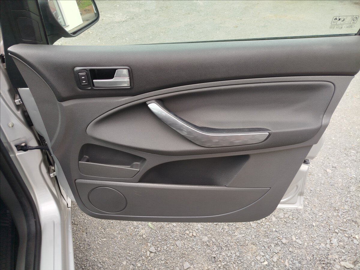 Ford C-MAX MPV 1,6 l 74 kw