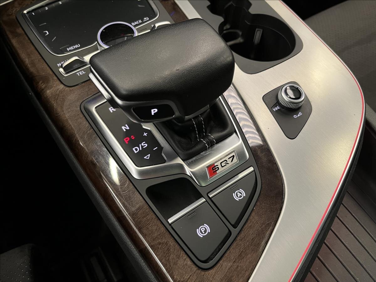 Audi SQ7 SUV / Terénní 4,0 l 320 kw