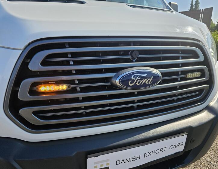 Ford Transit 14