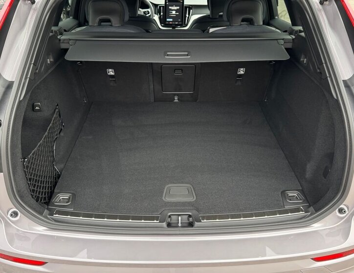 Volvo XC60 SUV / Terénní 2,0 l 184 kw