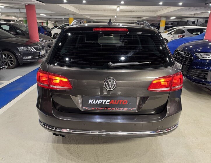 Volkswagen Passat Kombi 2,0 l 103 kw