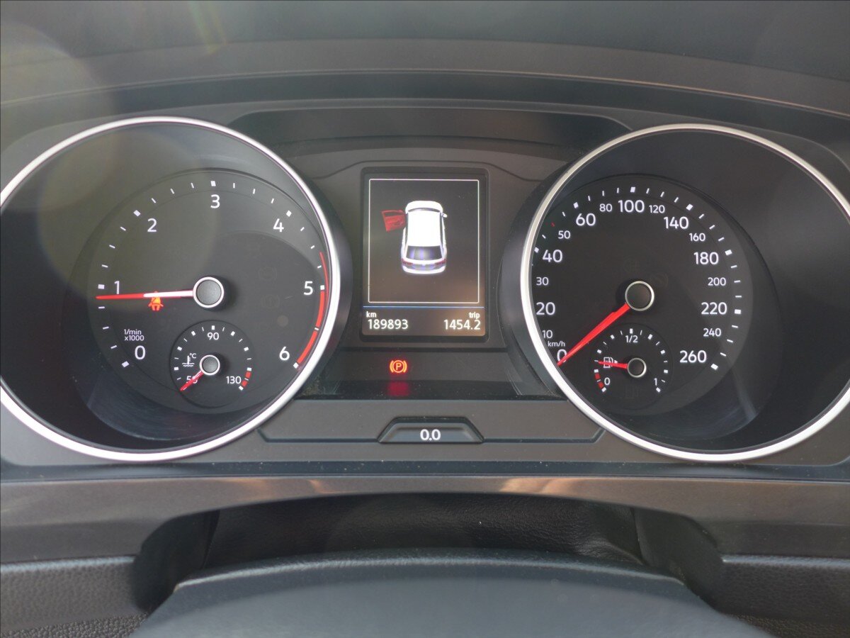 Volkswagen Tiguan SUV / Terénní 2,0 l 110 kw