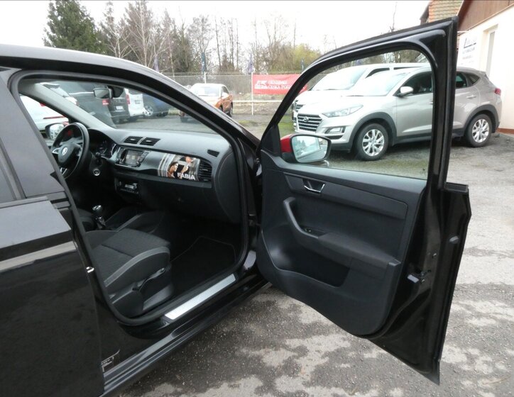 Škoda Fabia 23