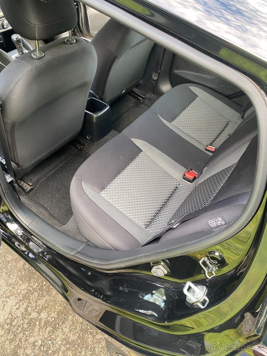 Nissan Micra Hatchback 0,0 52 kw