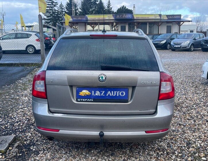 Škoda Octavia Kombi 1,6 l 77 kw