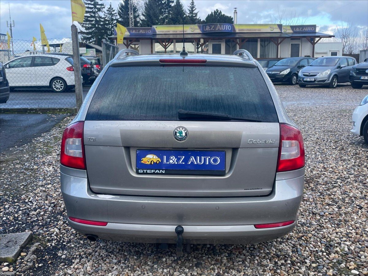 Škoda Octavia Kombi 1,6 l 77 kw