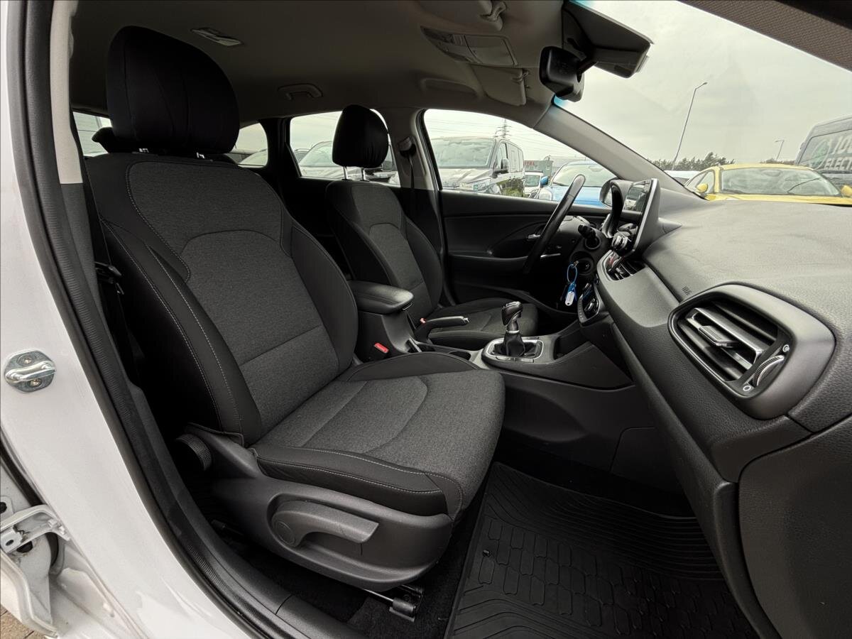 Hyundai i30 Kombi 998,0 88 kw