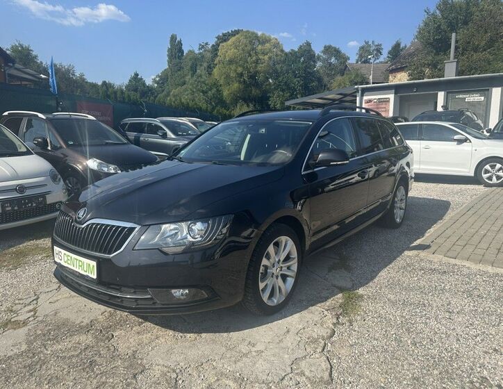 Škoda Superb 9