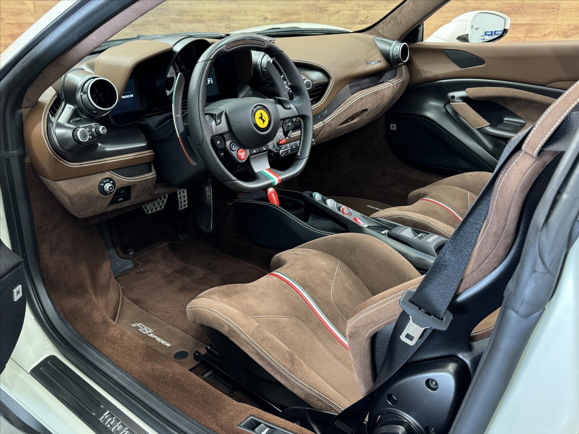 Ferrari F8 Kabriolet 3,9 l 530 kw