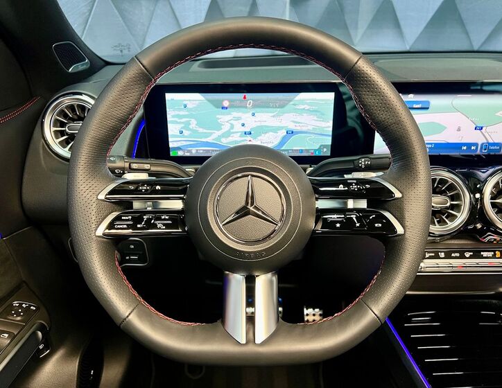 Mercedes-Benz GLB 12