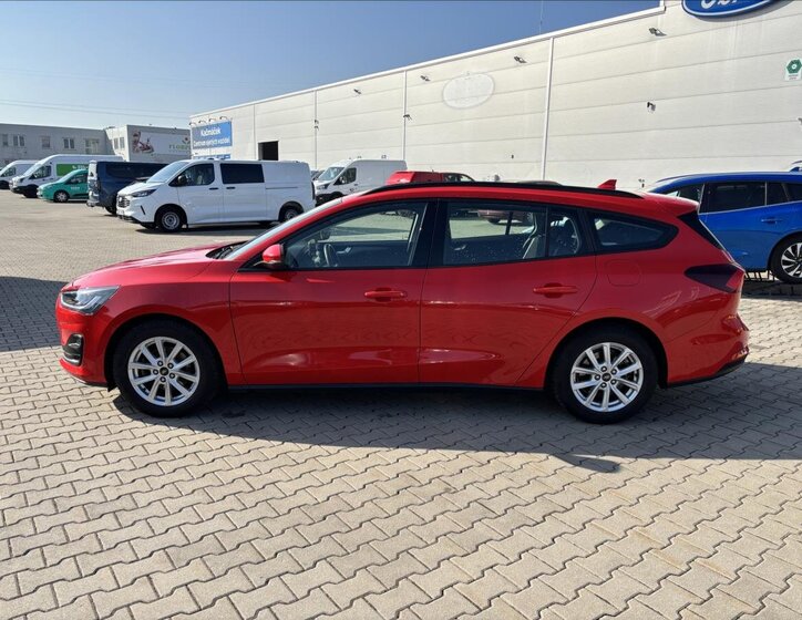 Ford Focus Kombi 999,0 92 kw