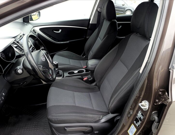 Hyundai i30 Kombi 1,6 l 99 kw