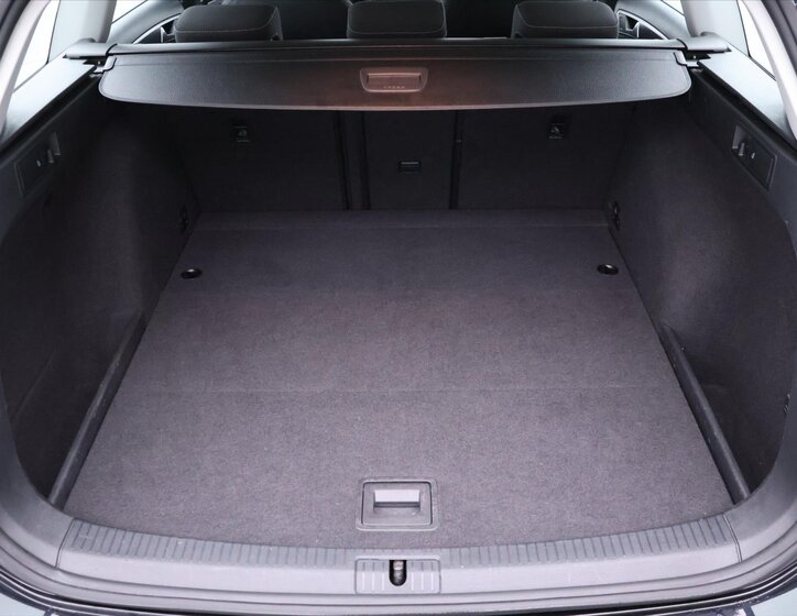 Volkswagen Golf Kombi 999,0 81 kw