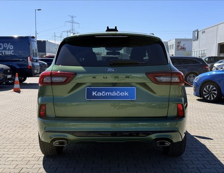 Ford Kuga SUV / Terénní 1,5 l 137 kw