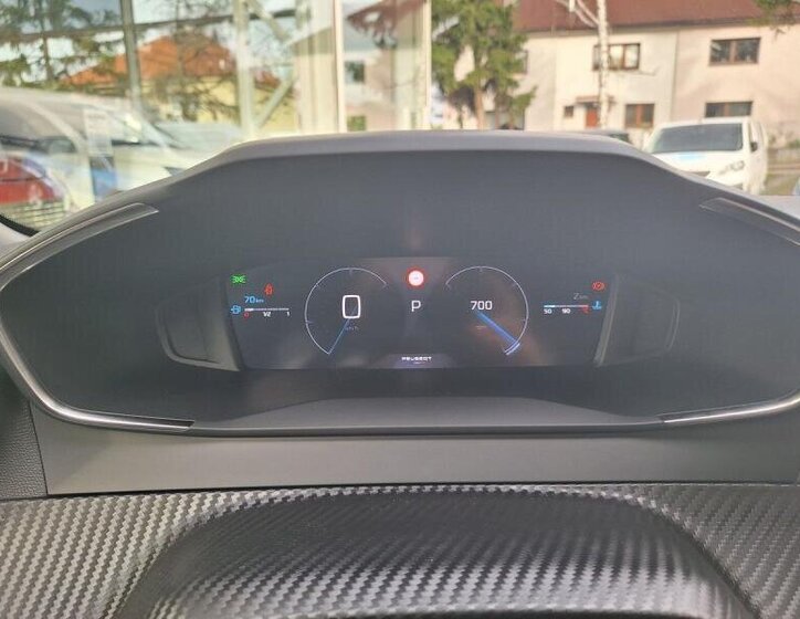 Peugeot 2008 SUV / Terénní 1,2 l 74 kw