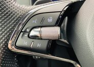 Škoda Karoq SUV / Terénní 1,5 l 110 kw