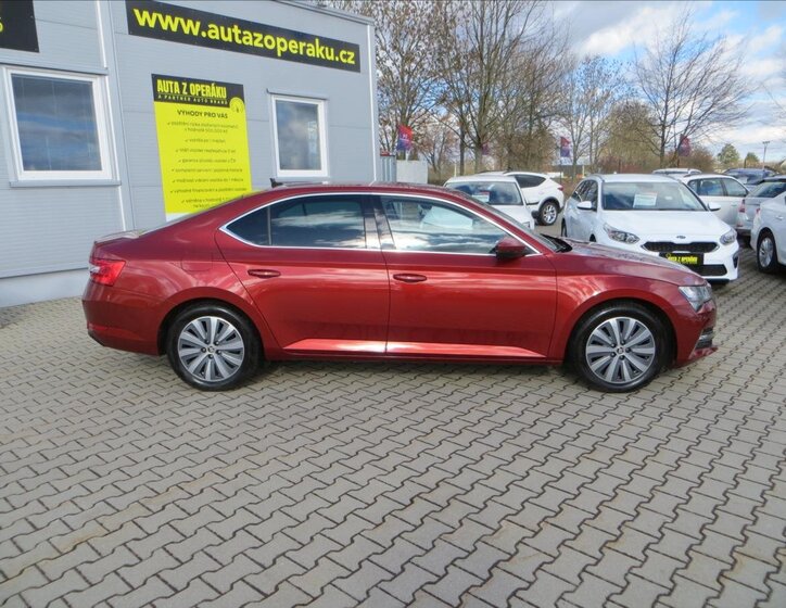 Škoda Superb Liftback 1,4 l 115 kw