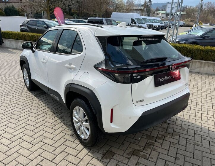Toyota Yaris Cross SUV / Terénní 1,5 l 68 kw