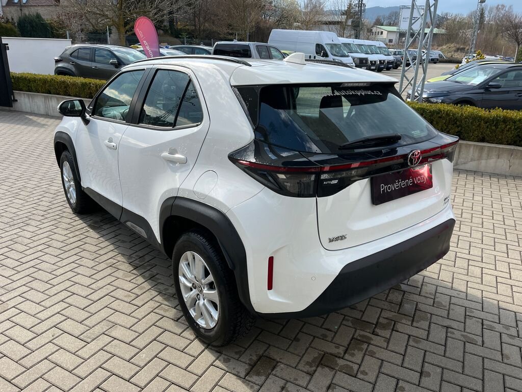 Toyota Yaris Cross SUV / Terénní 1,5 l 68 kw