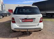 Mercedes-Benz Třídy M SUV 3,0 l 165 kw