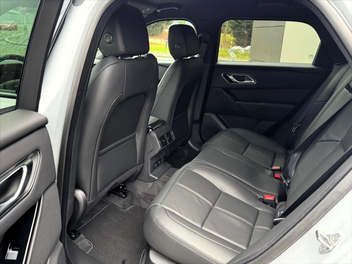 Land Rover Range Rover Velar SUV 2,0 l 150 kw