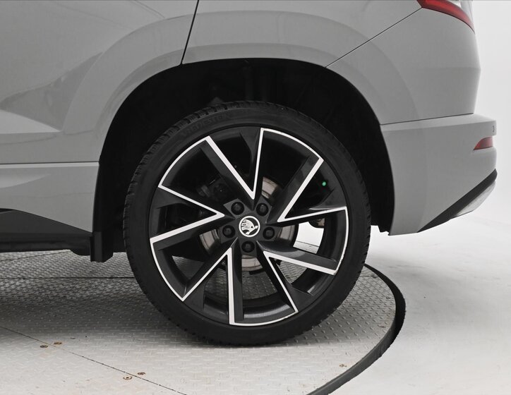 Škoda Karoq SUV / Terénní 1,5 l 110 kw