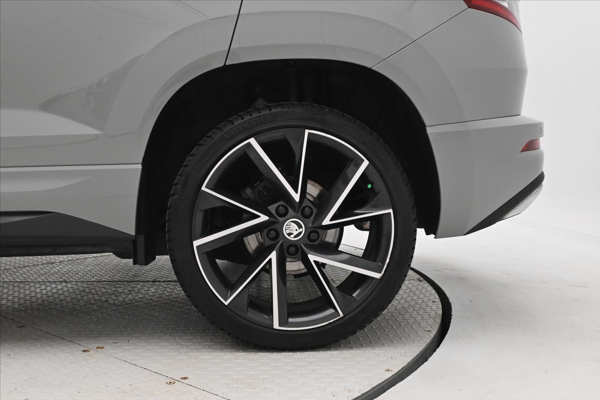 Škoda Karoq SUV / Terénní 1,5 l 110 kw