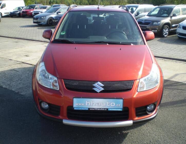 Suzuki SX4 1