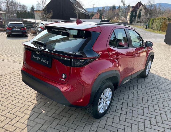 Toyota Yaris Cross SUV / Terénní 1,5 l 68 kw