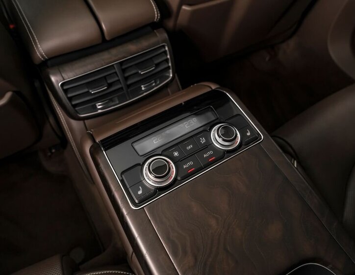 Audi A8 Sedan 4,1 l 283 kw