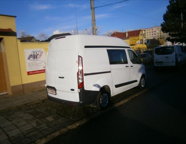 Ford Transit Custom 6