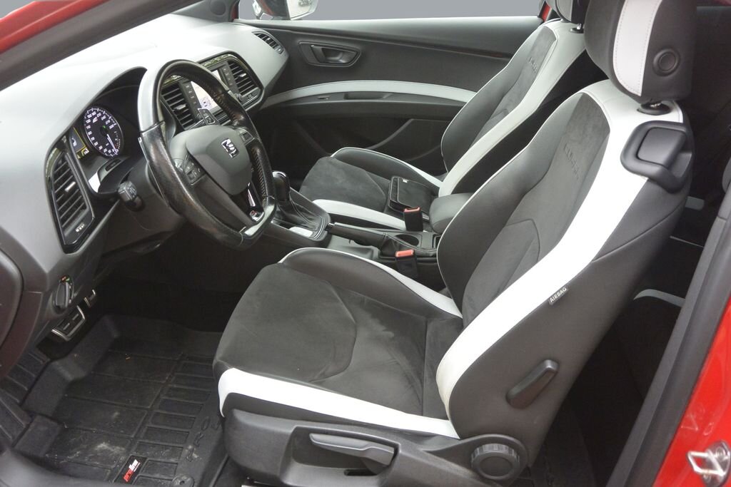 Seat Leon Hatchback 2,0 l 206 kw