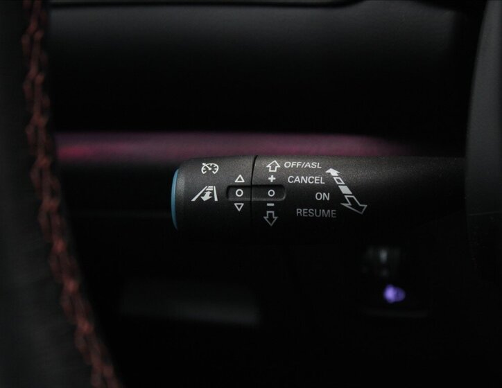 MG EHS SUV / Terénní 1,5 l 190 kw