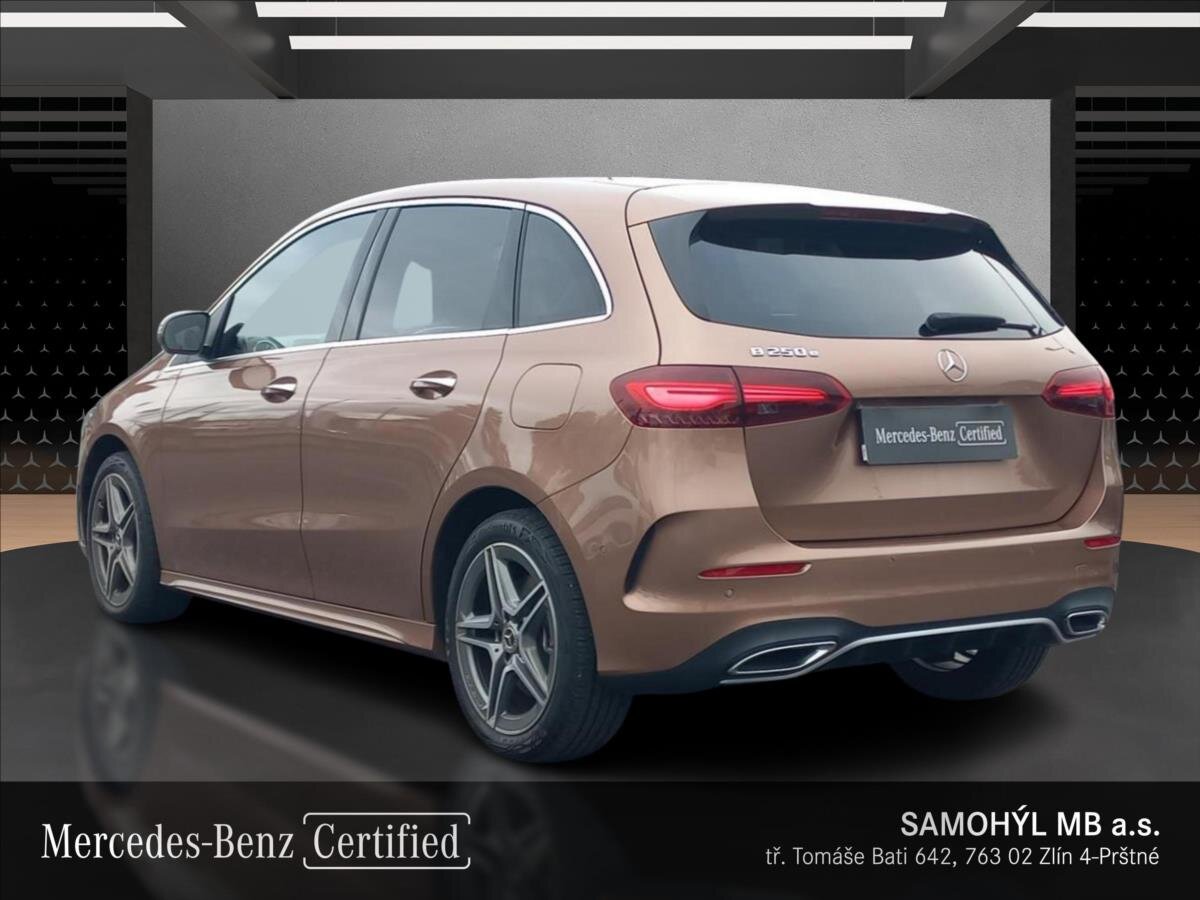 Mercedes-Benz Třídy B Hatchback 1,3 l 120 kw