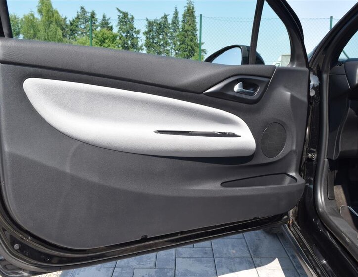 Citroën DS3 Hatchback 1,2 l 60 kw