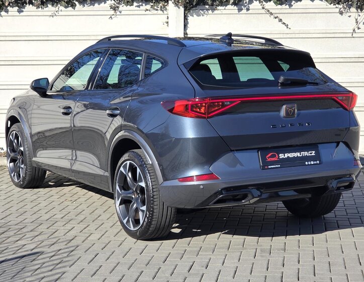 Cupra Formentor SUV / Terénní 2,0 l 140 kw