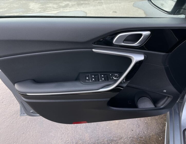 KIA ProCeed Kombi 1,5 l 118 kw