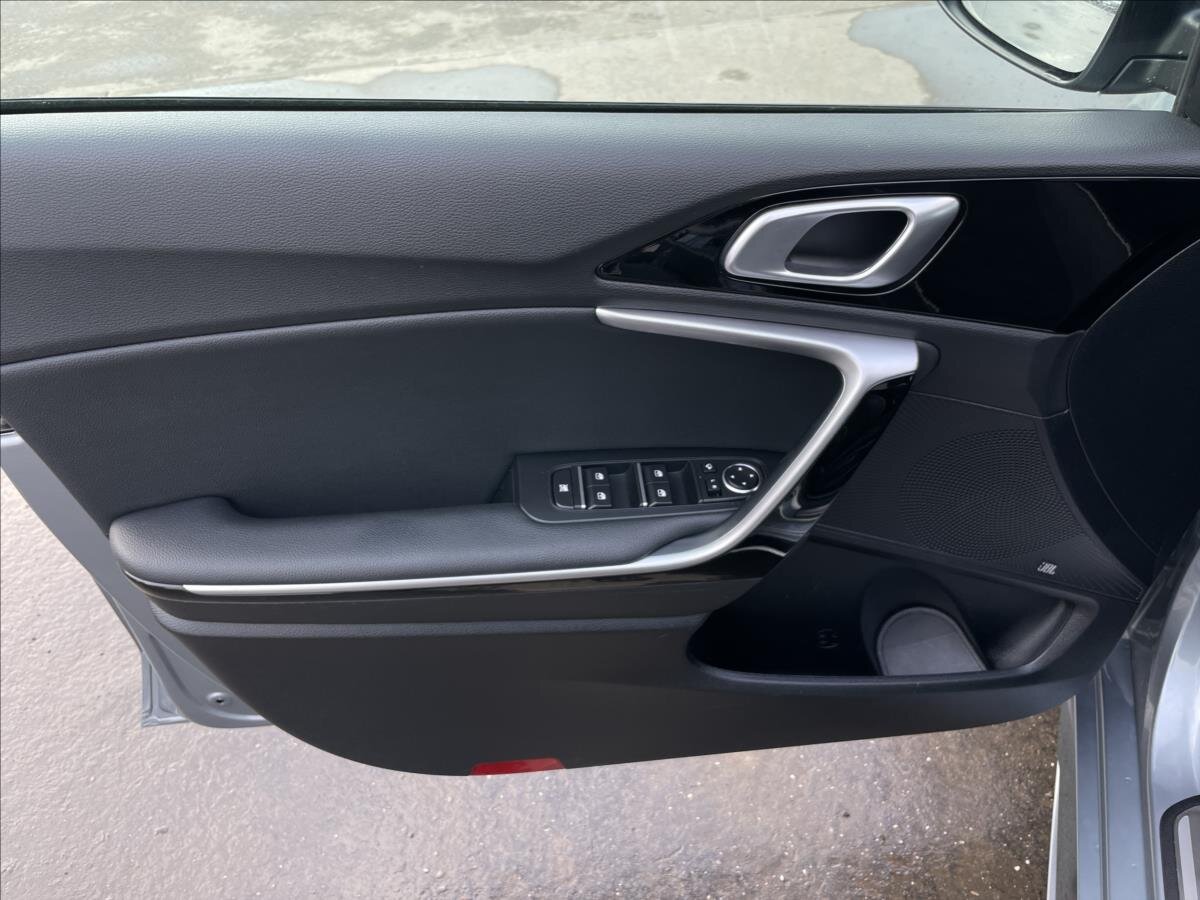 KIA ProCeed Kombi 1,5 l 118 kw