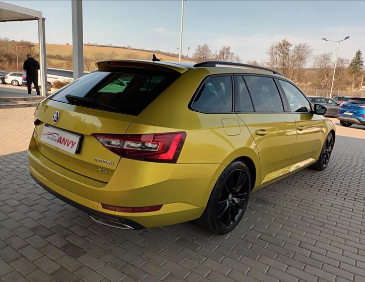 Škoda Superb Kombi 2,0 l 140 kw