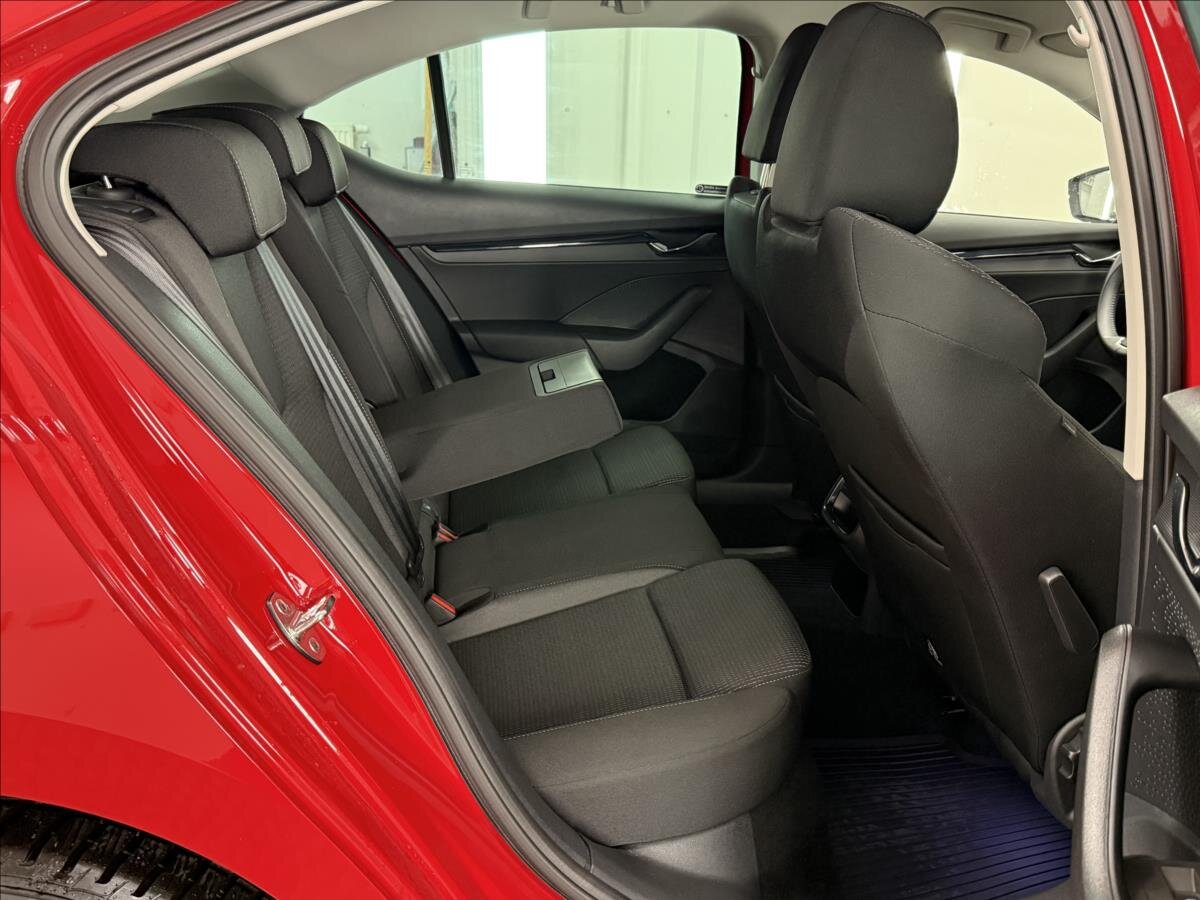 Škoda Octavia Sedan / Limuzína 1,5 l 110 kw