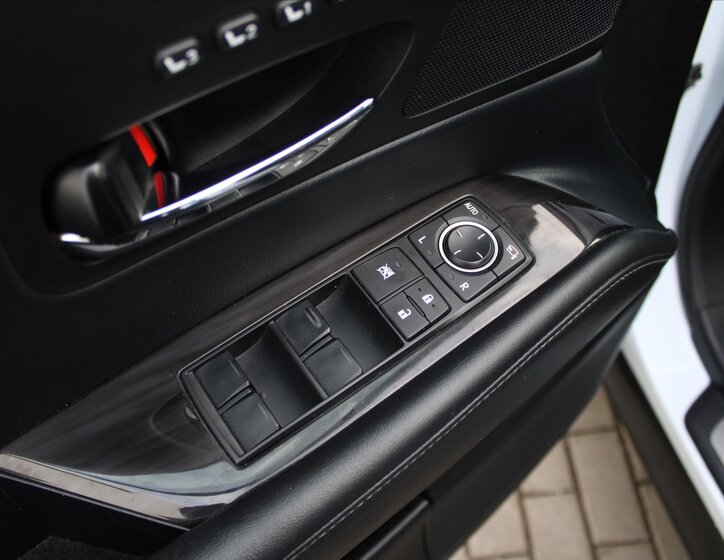 Lexus RX 450h SUV / Terénní 3,5 l 183 kw