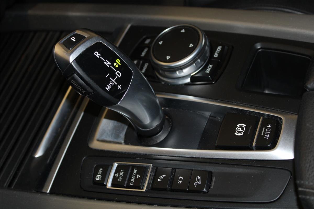 BMW X5 SUV / Terénní 3,0 l 190 kw