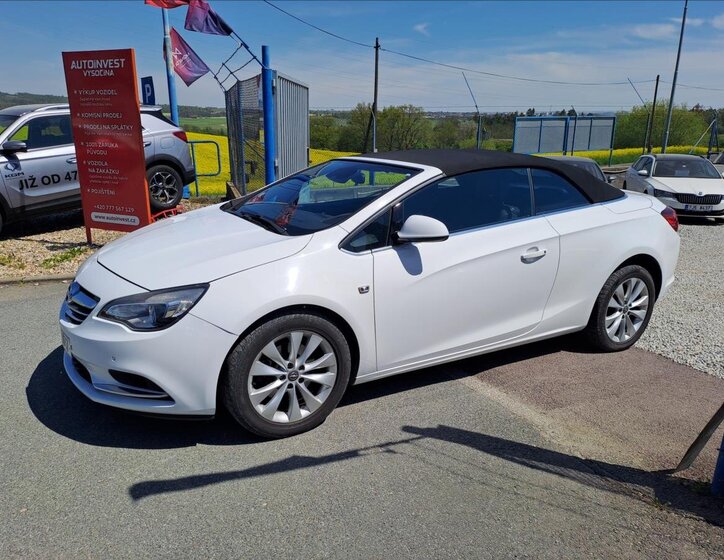 Opel Cascada Kabriolet 2,0 l 121 kw