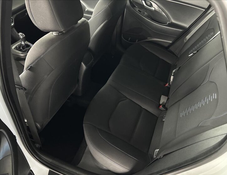 Hyundai i30 Kombi 1,4 l 103 kw