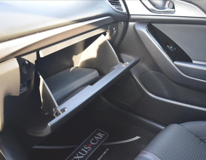 Mazda 3 Hatchback 2,0 l 121 kw