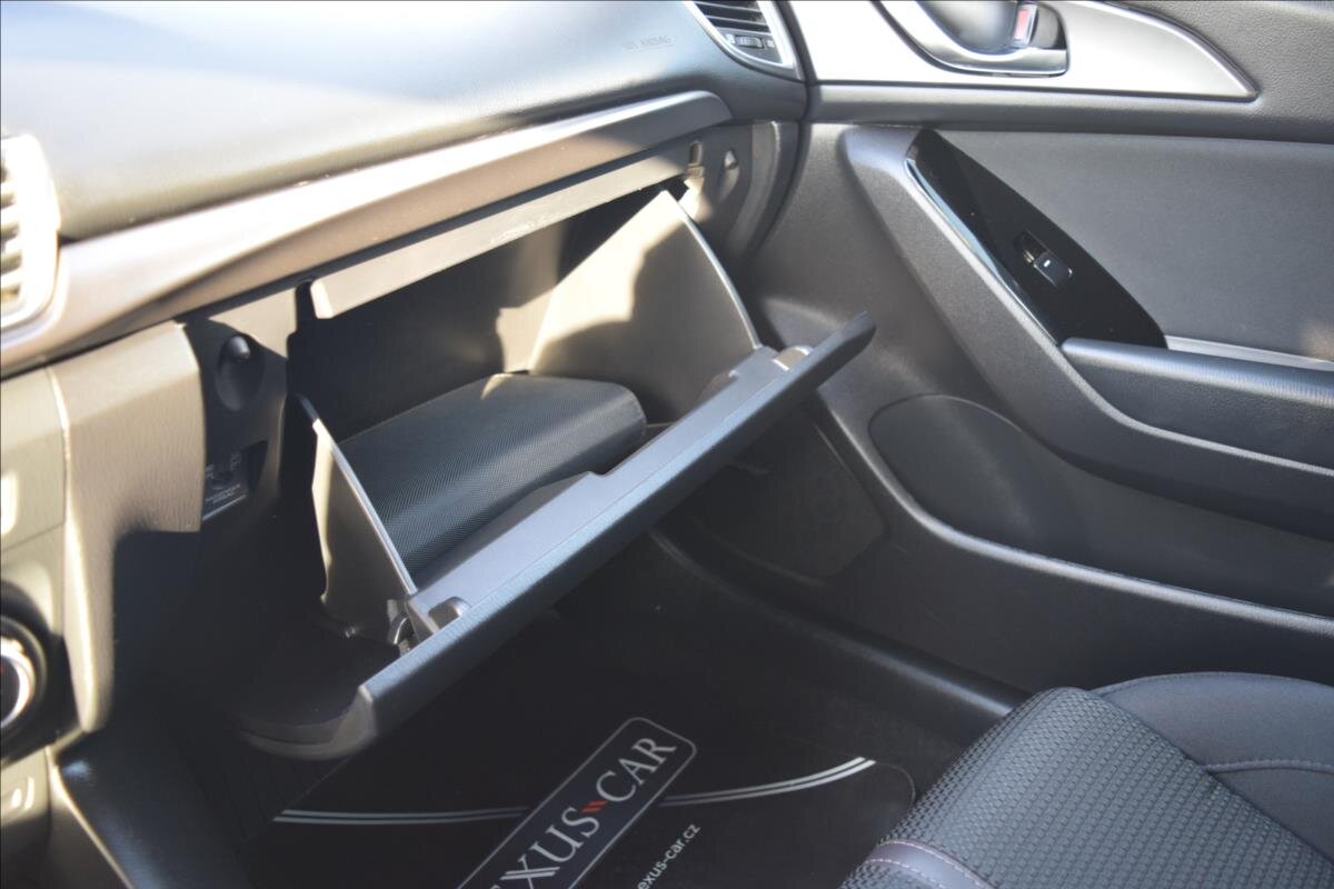 Mazda 3 Hatchback 2,0 l 121 kw
