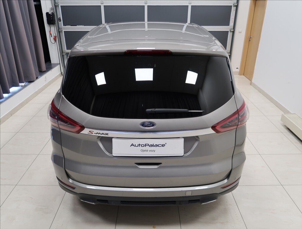 Ford S-MAX MPV 2,0 l 132 kw