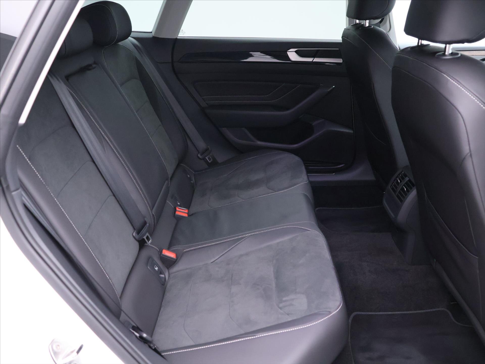 Volkswagen Arteon Kombi 2,0 l 110 kw