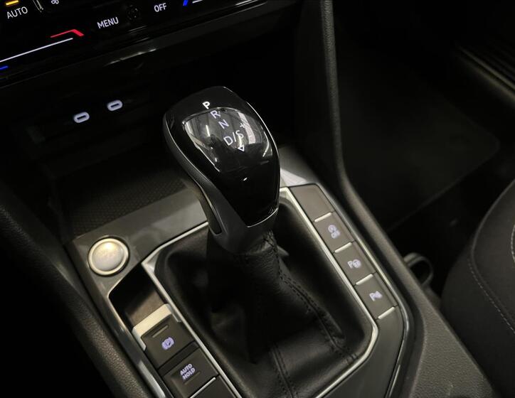 Volkswagen Tiguan 16