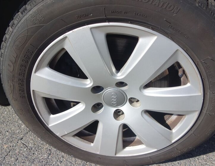 Volkswagen Passat Sedan 2,0 l 103 kw